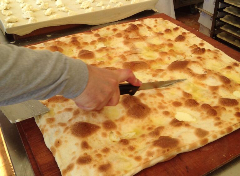 Salone Nautico di Genova più goloso con tutte le focacce di Recco