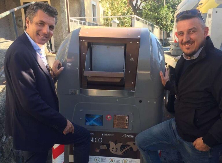 Rapallo: iniziato il servizio sperimentale di raccolta rifiuti porta a porta