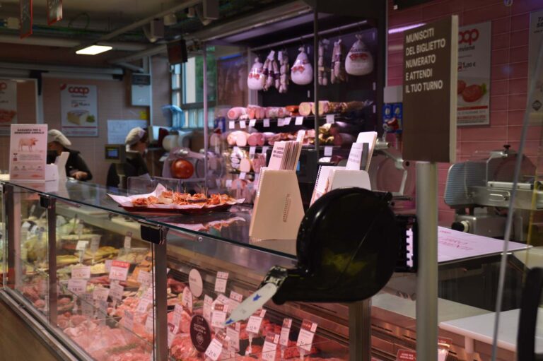 Coop, chiusura domenicale anche ad aprile