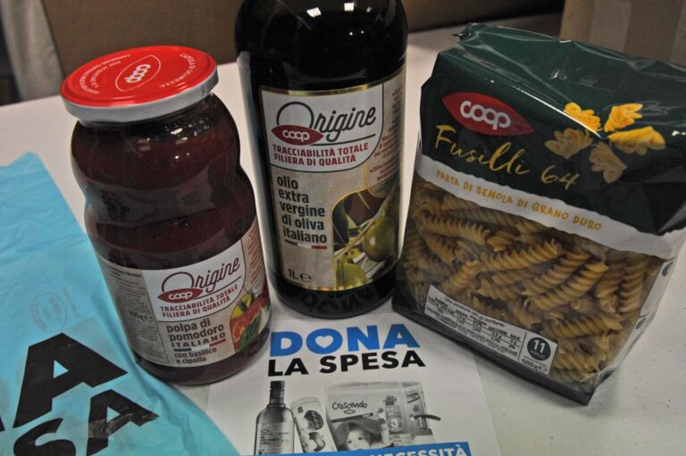 Coop Liguria: il 12 ottobre torna la raccolta solidale “Dona la spesa”