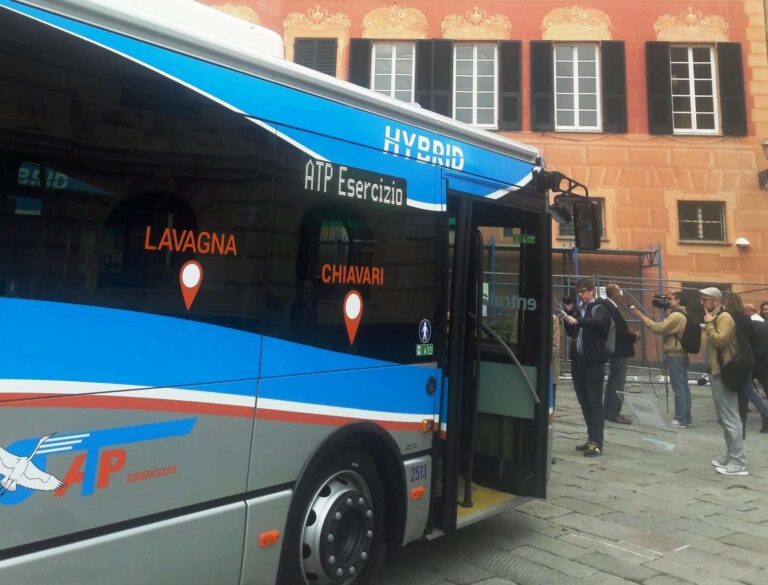 Nel Tigullio la prima linea “hybrid”. Due nuovi mezzi Atp sulla linea Casarza-Chiavari