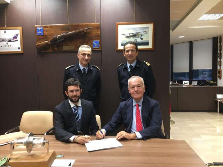 Piaggio Aerospace: siglato contratto per 50 milioni di euro
