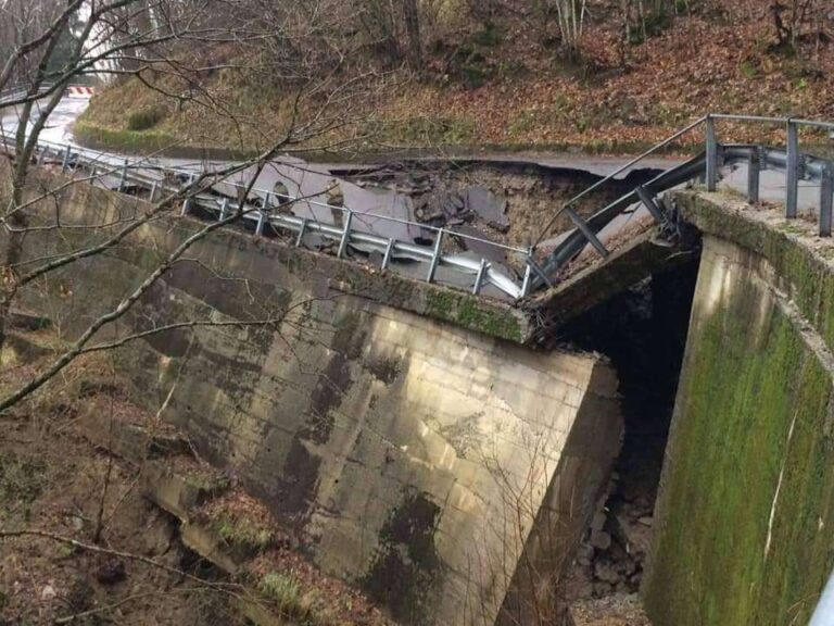 Frana Sp 15 val Trebbia, Giampedrone: «Danni da 300 mila euro e inizio lavori a gennaio»