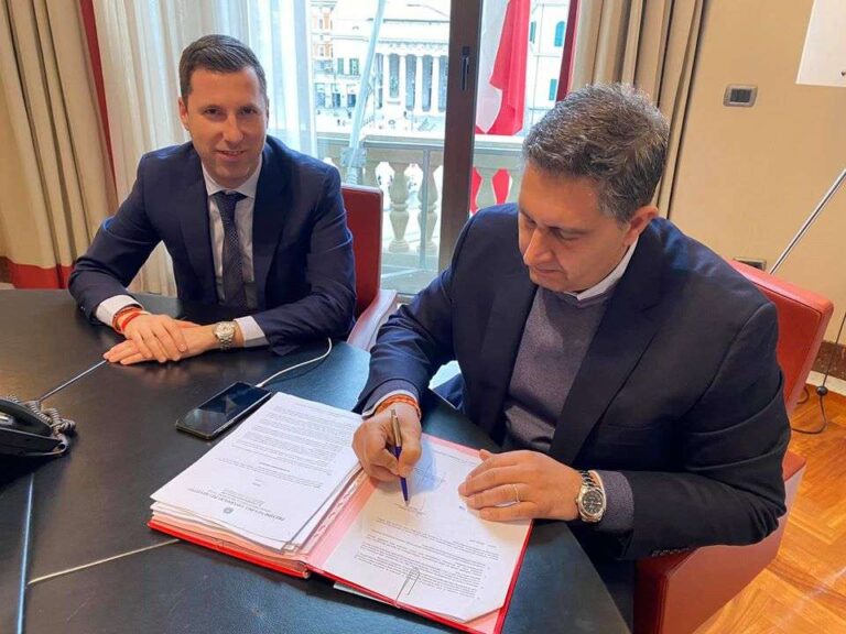 Coronavirus, Toti: il sistema tiene, posti terapia intensiva sufficienti