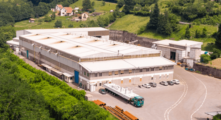 Azienda Francesco Baretto di Masone riprende i trasporti eccezionali