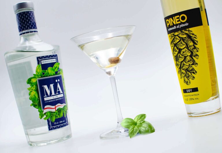 Compagnia di San Giorgio lancia Pineo, il vermouth al pinolo