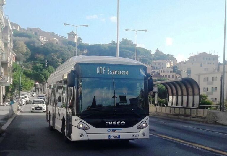 Da oggi tra Brignole e Golfo Paradiso si viaggia sul bus elettrico