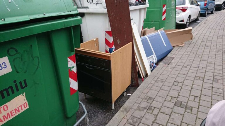 Amiu: dal 23 marzo ritiro ingombranti a piano strada gratis in tutta Genova