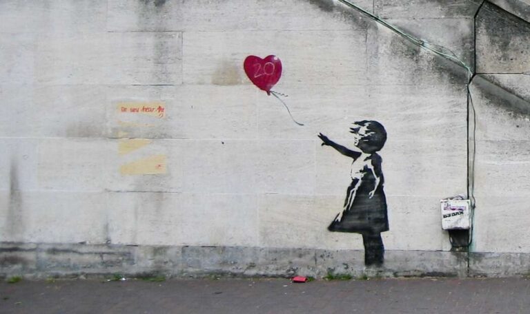 Genova, a Palazzo Ducale prorogate Banksy e Hitchcock. Le nuove aperture in programma