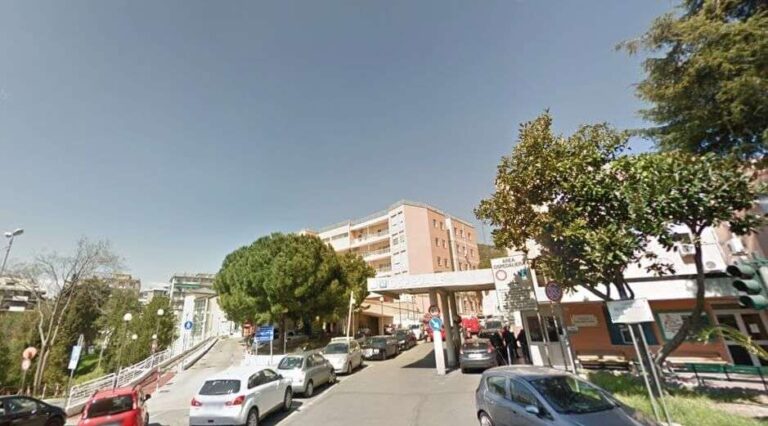 Sanità: ospedali Evangelico e Micone diventeranno Covid dedicati