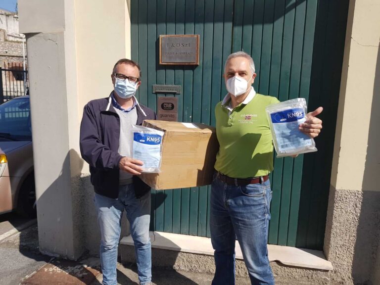 Eticlab ha donato 500 mascherine alla cooperativa Agorà