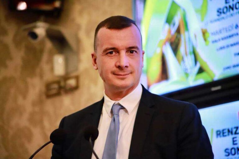 Decreto Conte, poca sostanza tanta comunicazione: perché Casalino è bravo nel suo lavoro