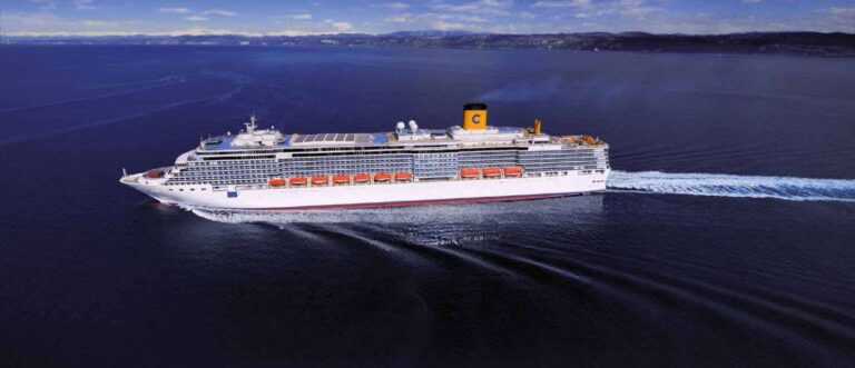 Coronavirus, Costa Deliziosa arriverà alle 17 in porto a Genova