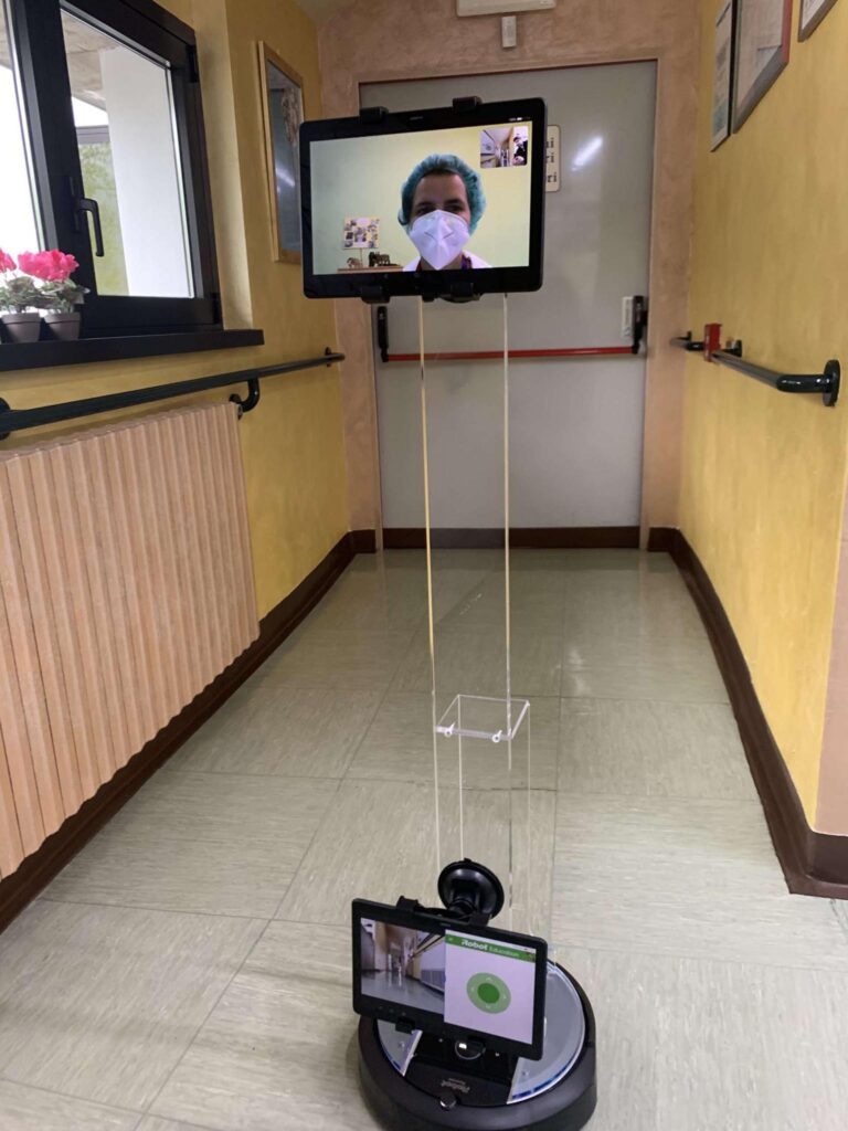 robot iit covid-19 telemedicina videochiamata
