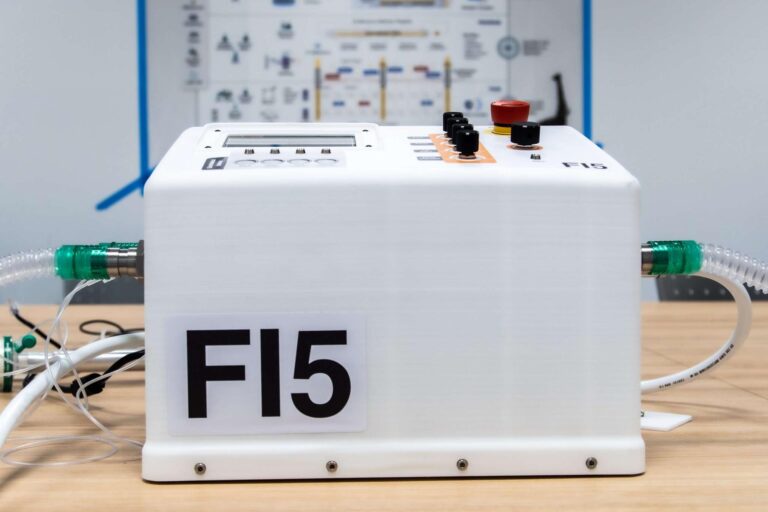 Coronavirus: Scuderia Ferrari Mission Winnow e Iit presentano nuovo ventilatore polmonare