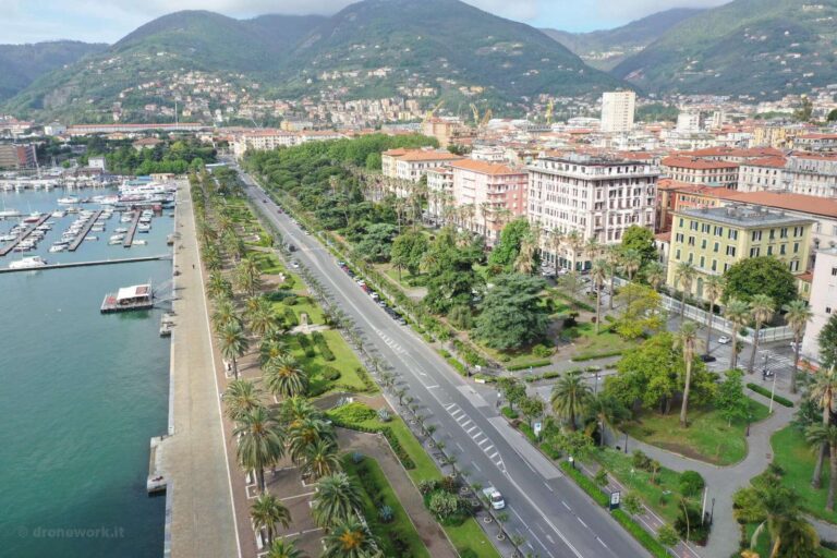 La Spezia, le immagini della città deserta durante il lockdown