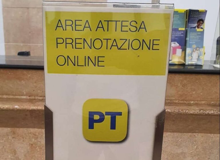 Poste Italiane, si torna ad attendere il turno all’interno dell’ufficio