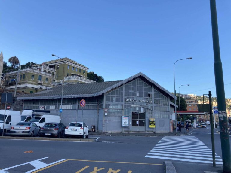 Genova, al via i lavori di manutenzione al mercato di piazza Dinegro