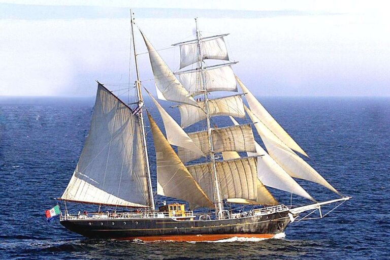 Nave Italia, riparte dalla Spezia la rotta verso la solidarietà