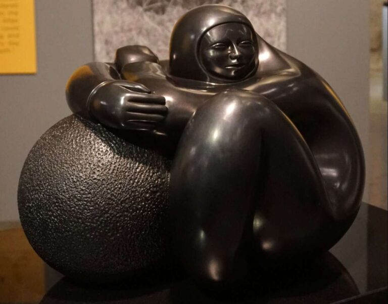 Deredia a Genova, tutto pronto per la mostra al Porto Antico