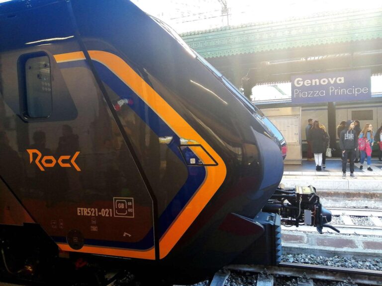 Trenitalia: da oggi è in funzione un nuovo treno regionale Rock