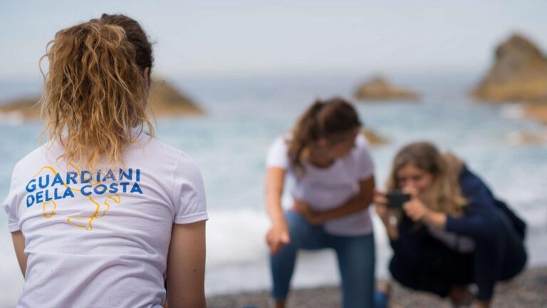 Contro l’inquinamento delle coste e dei mari intervengono i “Guardiani della Costa”