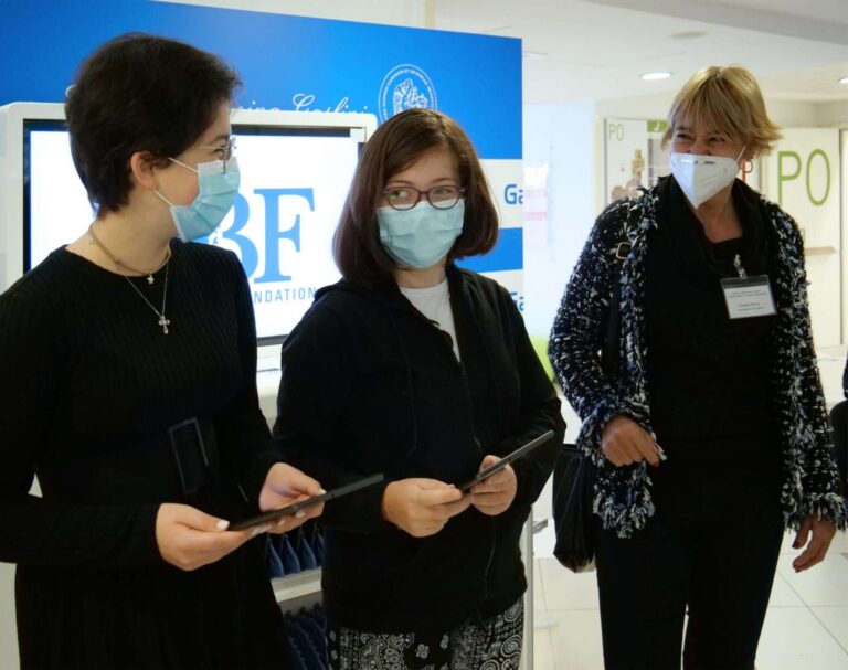 Il Gaslini riceve 25 tablet per la didattica a distanza