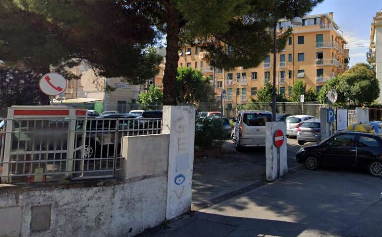 Rapallo: il Comune compra l’area parcheggio di via Betti vicino alla stazione Fs