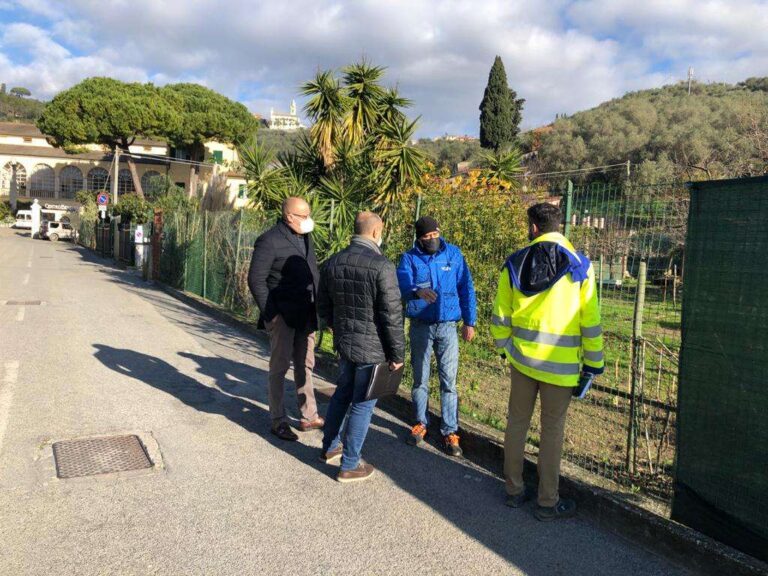 A Chiavari si lavora per alleggerire il deflusso delle acque tra via Piacenza e corso Lavagna