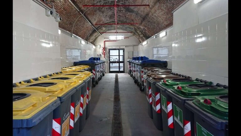 Amiu: a Sampierdarena due nuovi ecopunti e un ecocompattatore per far crescere la differenziata