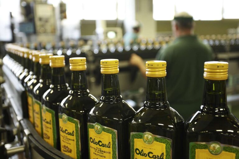 Fratelli Carli premia i dipendenti con 1400 euro ciascuno per il “terribile” 2020