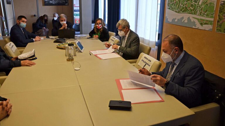 Agenzia delle Dogane, intesa con il Comune di Genova per lotta alla contraffazione