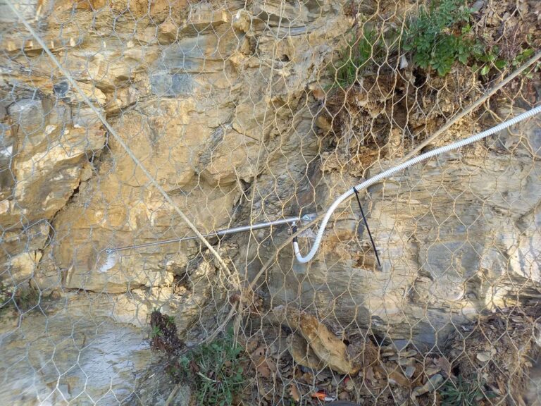 Camogli, attiva la rete di sensori per monitorare la falesia