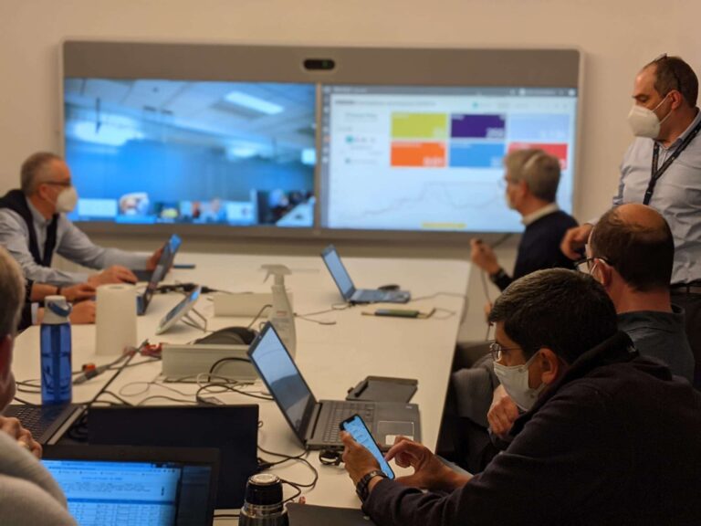 Vaccini, già ventimila prenotazioni in un’ora per la fascia 55-59 anni