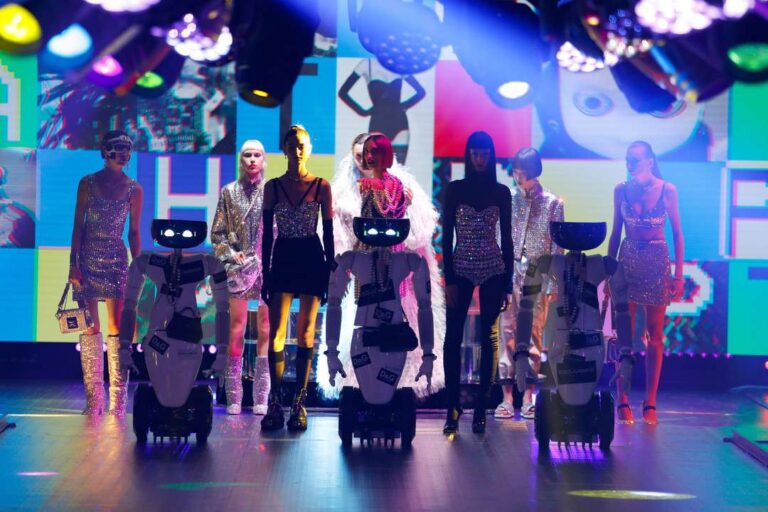 Istituto Italiano di Tecnologia e Dolce_Gabbana per la Sfilata Donna Autunno-Inverno 2021_22 DGNextChapter_16951