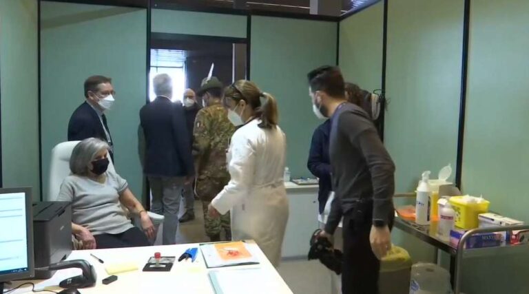 Covid, Toti, «Scende l’incidenza in Liguria, calano i ricoverati negli ospedali»