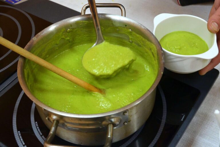 Vellutata di piselli freschi