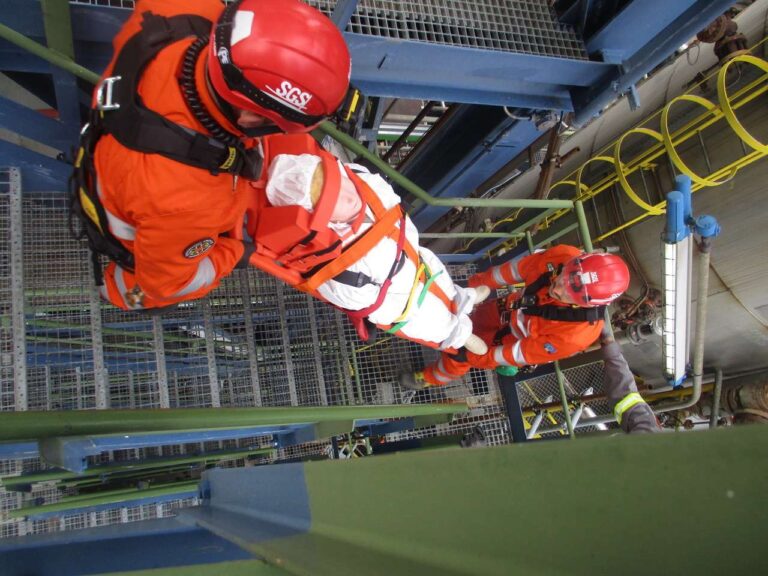 Come lavorare in ambienti difficili: due webinar il 5 maggio e il 16 giugno