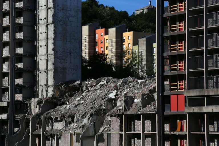 Bando Pinqua, 45 milioni di euro per la rigenerazione urbana di Pigna, Begato e Marinella