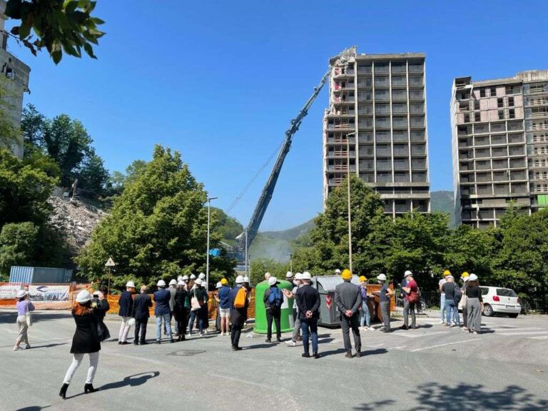 Da Parigi a Begato, gli studenti del master di Urbanistica studiano la demolizione della Diga