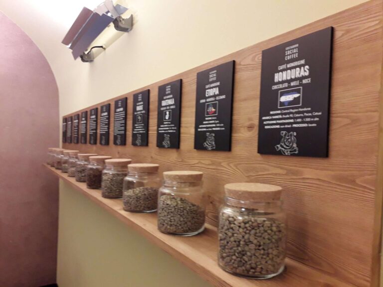 costadoro social coffee