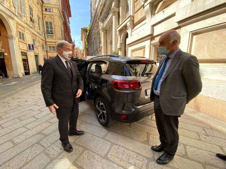 Genova, nuova auto elettrica per gli spostamenti istituzionali