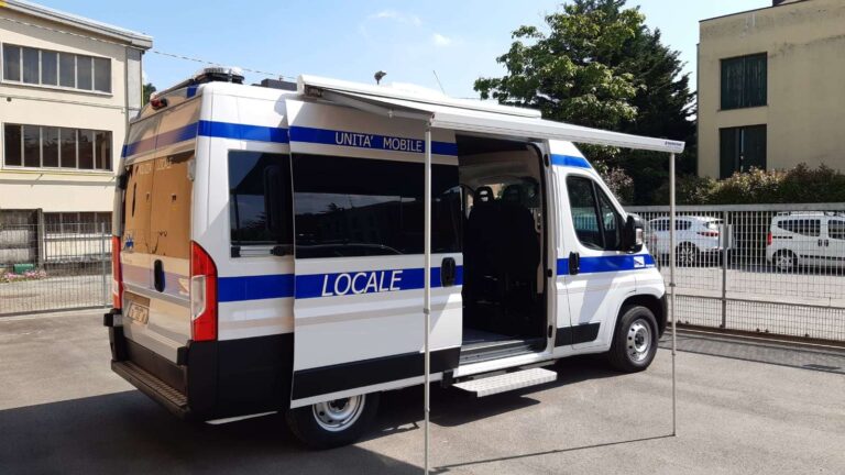 Genova, operativo il nuovo ufficio mobile della Polizia locale