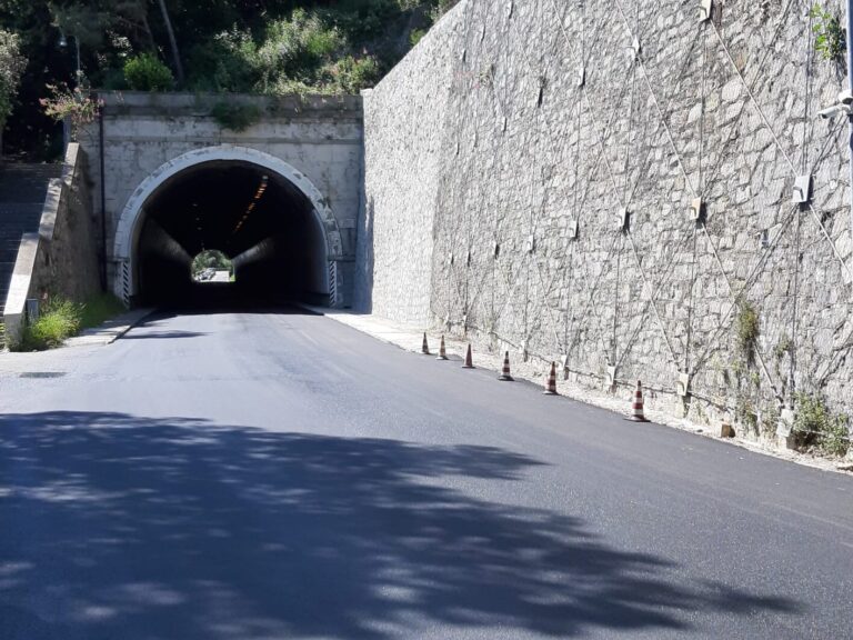 L’Aurelia riapre a doppio senso all’altezza della collina delle Grazie