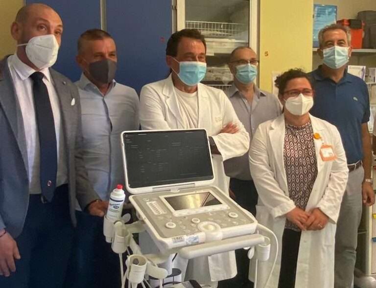 EcoEridania dona ecografo a reparto neonatale Asl 2 savonese