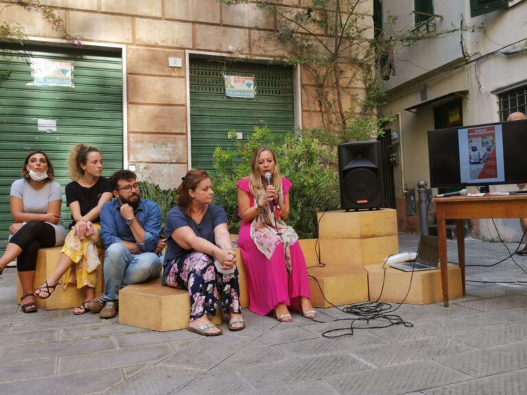 Volta la carta – deck, un gioco per recuperare i giovani del centro storico di Genova