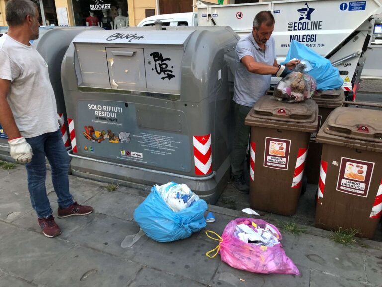 Albenga, controlli per il corretto conferimento dei rifiuti: 20 multe negli ultimi giorni