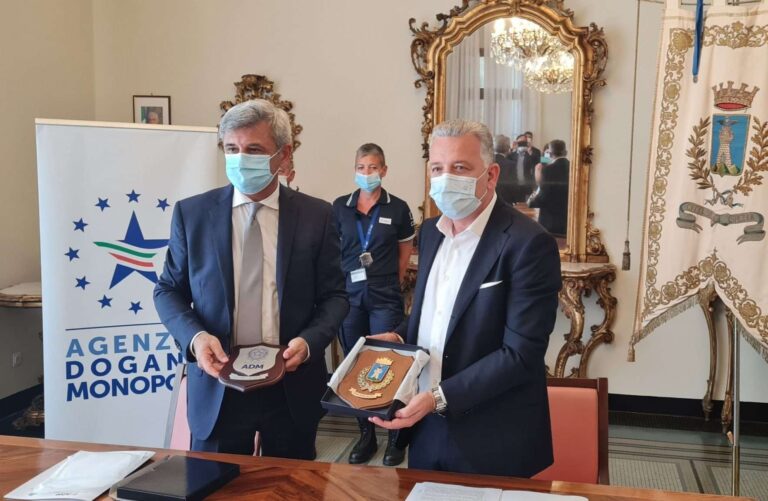 La Spezia, intesa tra Comune e Agenzia delle Dogane per il contrasto alla contraffazione