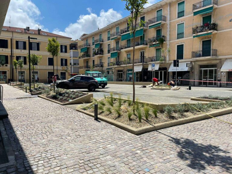 Diano Marina, riapre piazza Maglione