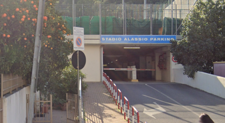 Alassio Stadio Parking, il Comune concede il diritto di proprietà su box e posti auto